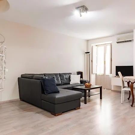Domus Elisae - Apartament *